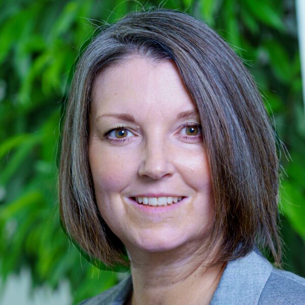 Miriam Lotze